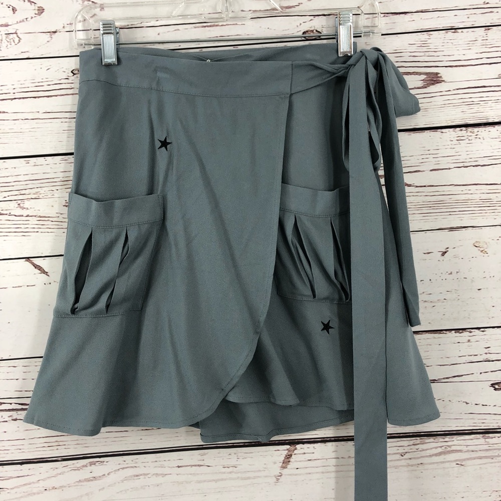 🆕WILDFOX Megalith Skirt Star Embroidery MED - Picture 3 of 7